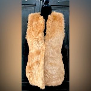 Bagatelle Faux Fur Vest light brown/blond
 - Size Small